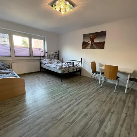 Schoene Zentrale Zimmer In
