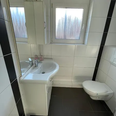 Schoene Zentrale In Quarto em Acomodações Particulares