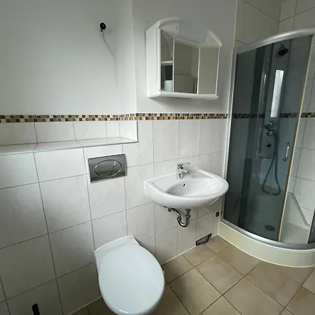 Schoene Zentrale Zimmer In Homestay