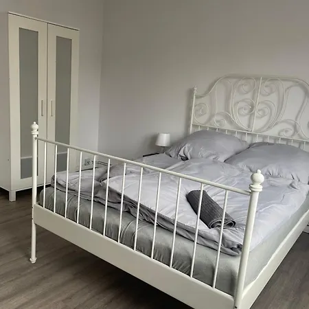 Homestay Schoene Zentrale Zimmer In *