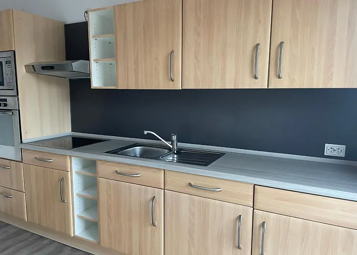 Schoene Zentrale In *